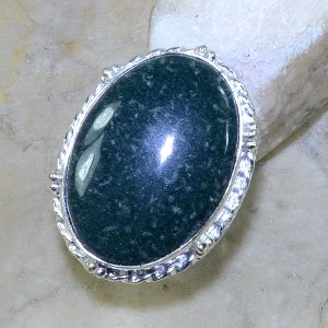 טבעת כסף 925 משובצת אבן ג'ספר ירוק מידה: 5