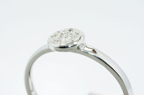 טבעת כסף 925 בשיבוץ יהלומים לבנים 11. קרט ניקיון יהלומים: SI3 מידה: 7