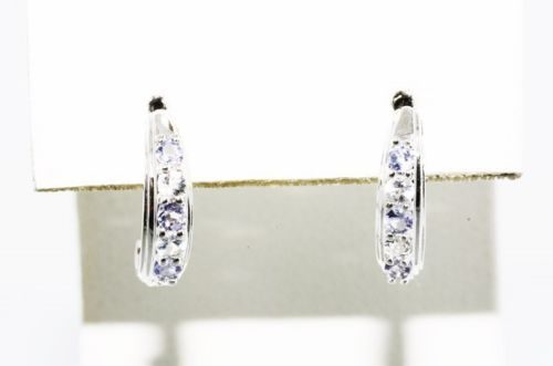 עגילי זהב לבן 10 קרט בשיבוץ 3 אבני טנזנייט + 2 אבני טופז לבן אבני חן 40. קרט