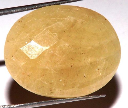 ספיר צהוב Sapphire מלוטש לשיבוץ במשקל: 22.50 קרט
