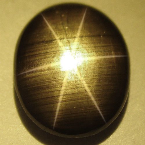 ספיר סטאר שחור Sapphire לשיבוץ ליטוש קבושון - תאילנד במשקל: 1.21 קרט
